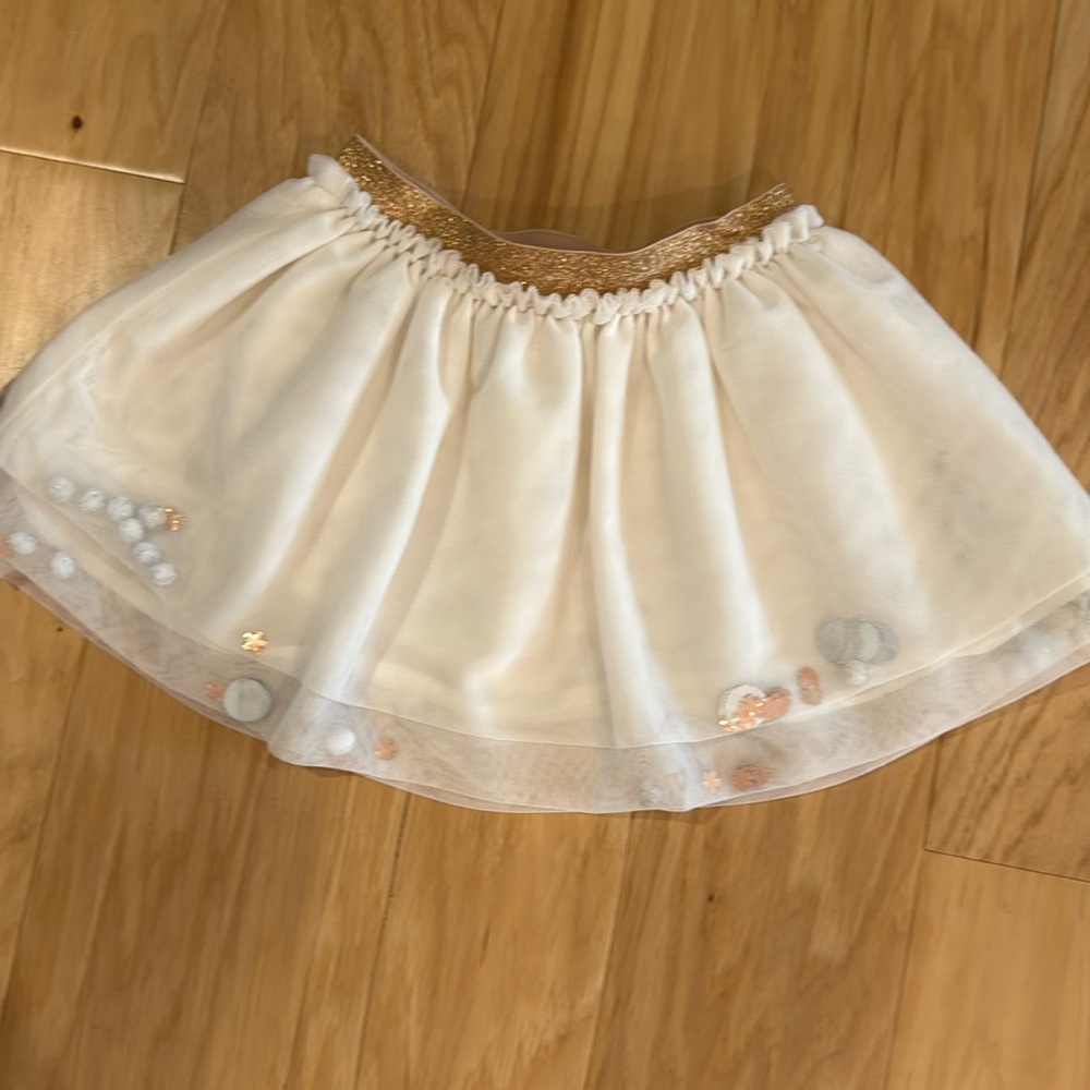 Bubble skirt with Pom Poms and sequins.